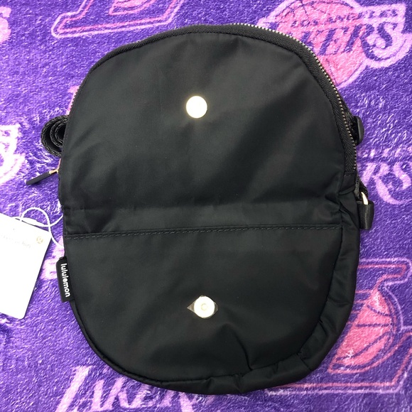 Lululemon All Night Festival Bag Micro 2L | Black Crossbody (BNWT) - Picture 3 of 5